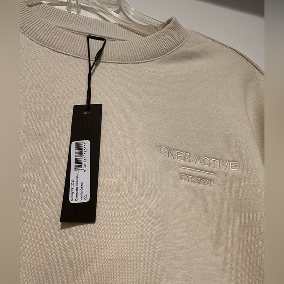 NWT: ONER ACTIVE 🌟ALL DAY EST 2020 OVERSIZED SWEATSHIRT - Picture 7 of 13